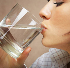 佳满康复医院专家教您正确饮水的原则 | 佳满假肢